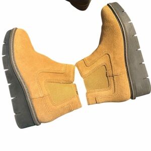 Clarks Airabell Style Womens Zip Bootie Tan Brown Western Suede boots US Size 6
